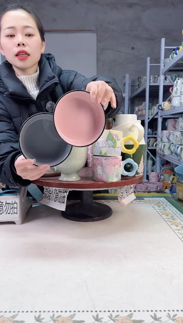 【闪购商品】陶瓷无盖款内粉内白内灰猫盘5寸