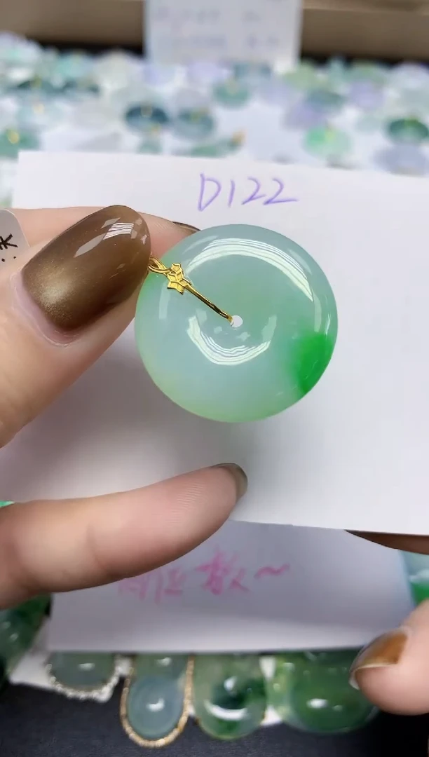 颈饰18K金镶嵌翡翠天然缅甸翡翠A货翡翠百元以上9元证书费自理