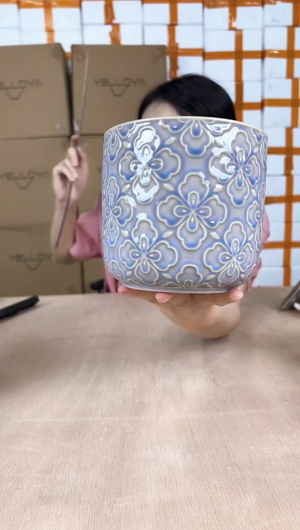 浮雕花朵淡紫15x14