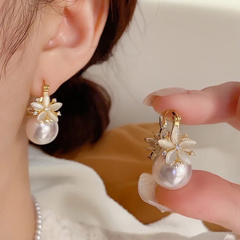 铜合金仿珍珠耳饰 法式轻奢仿锆石花朵仿珍珠耳扣女网红时尚双面