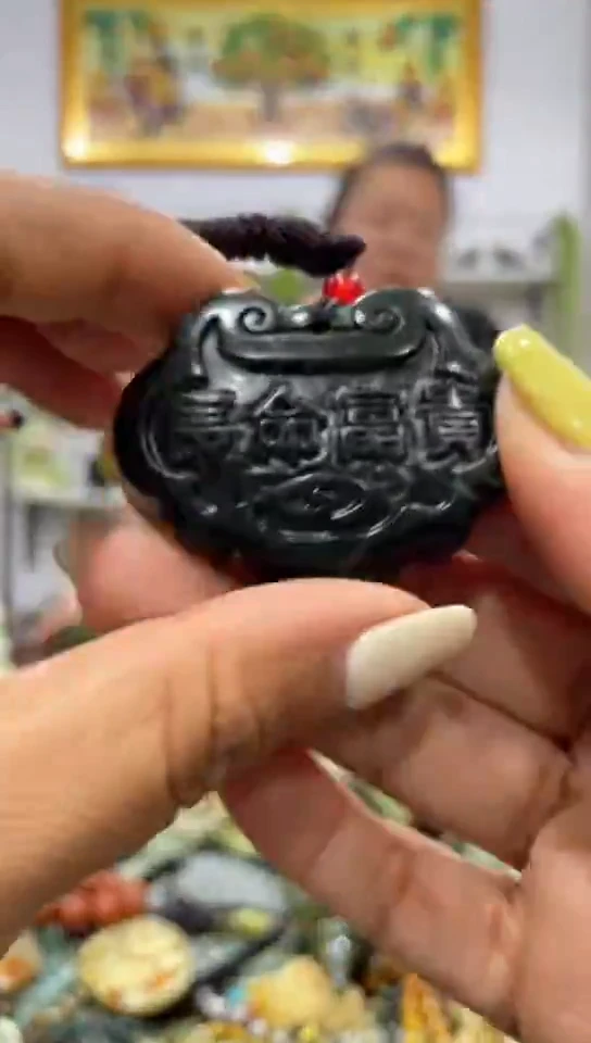 未镶嵌岫玉挂件