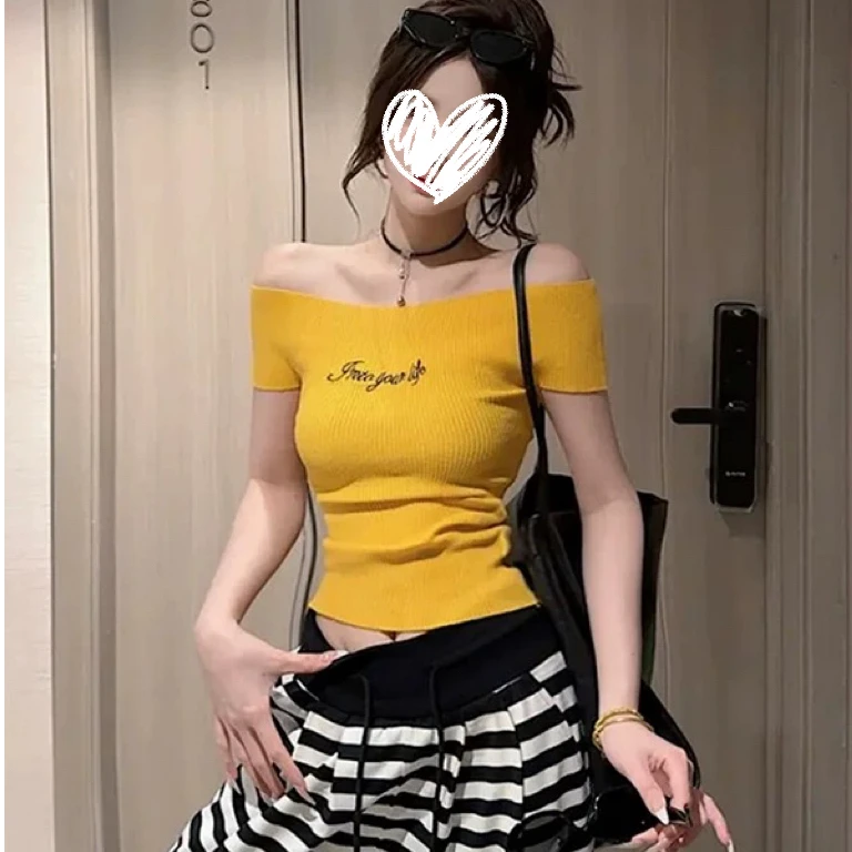 2025夏季新品时尚百搭设计感字母一字肩修身显瘦露肩针织上衣