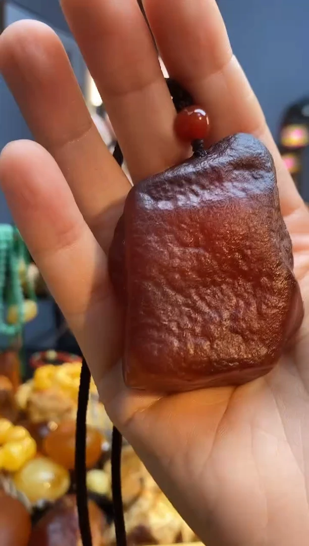 琥珀颈饰未镶嵌吊坠