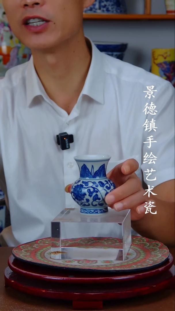 现代景德镇手工手绘陶瓷摆件10