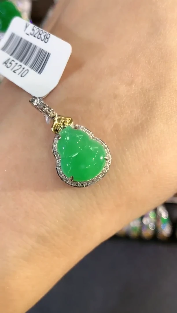 吊坠(不含链)18K金镶嵌翡翠q101多样性一件发货