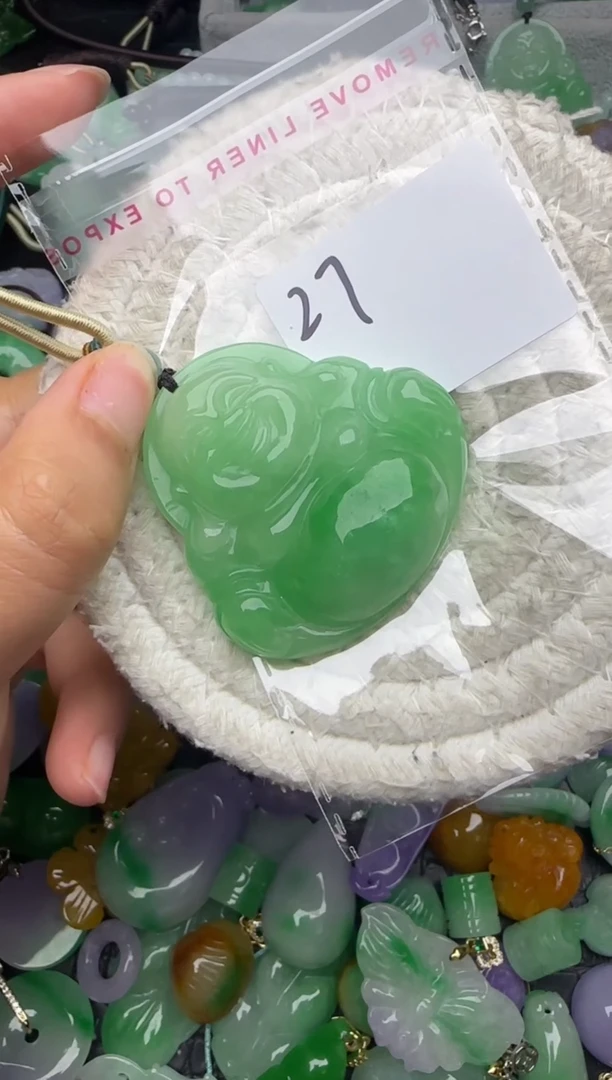 颈饰未镶嵌翡翠缅甸翡翠吊坠