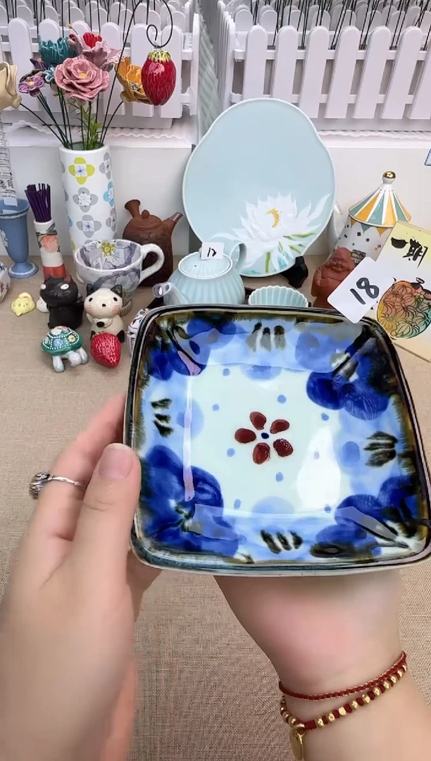 瓷片这个瓷器真好看呀