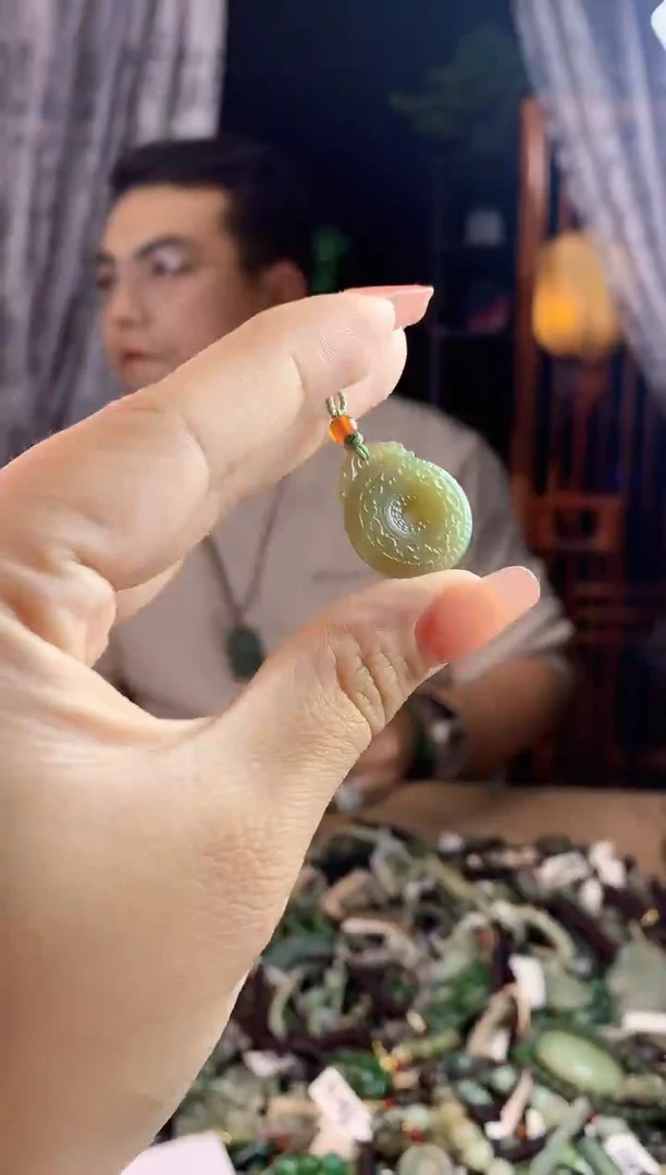 【闪购商品】和田玉挂件未镶嵌多样性发货拍一发一