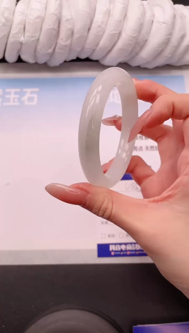未镶嵌手镯石英质玉10V86-60