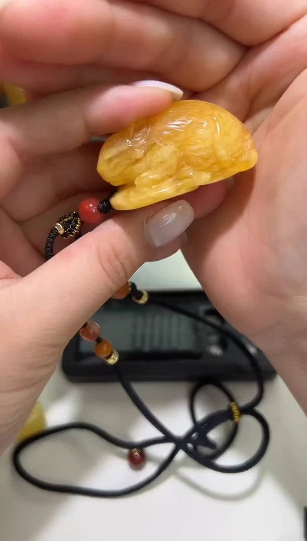 裸石琥珀未镶嵌琥珀蜜蜡吊坠
