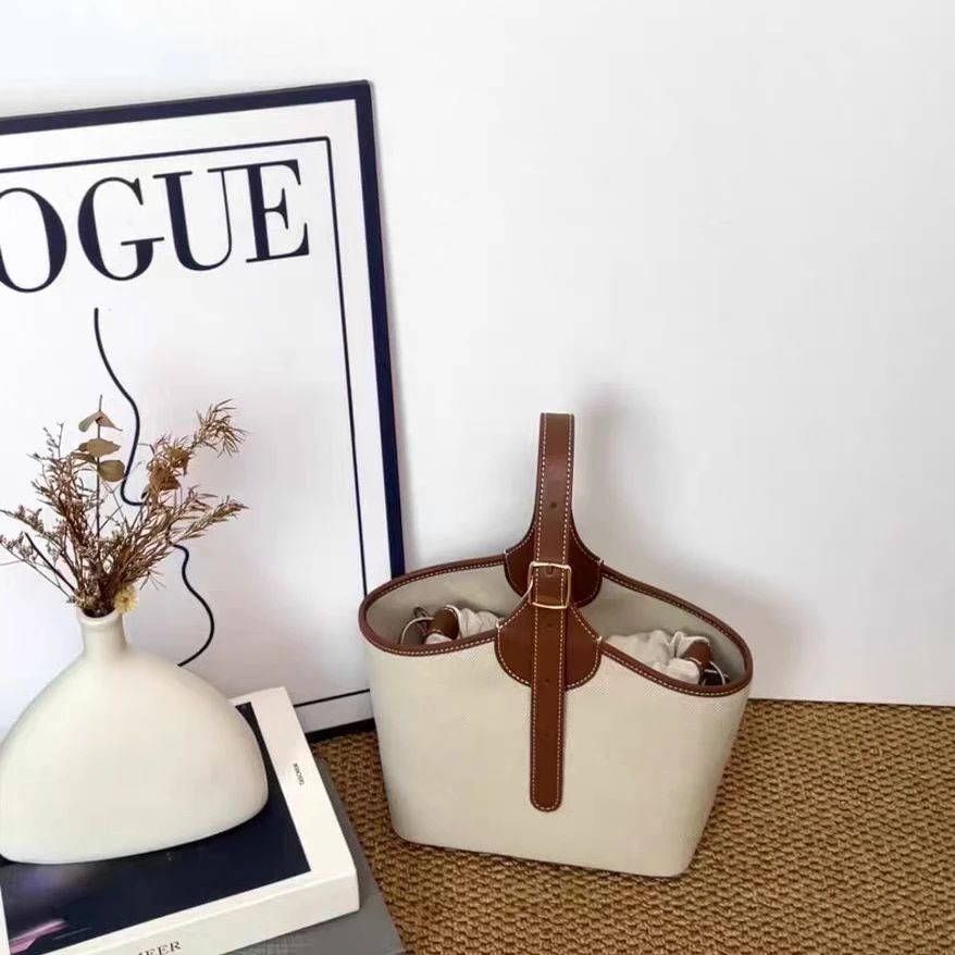 Nancy Lara 2025新款简约百搭水桶包帆布牛皮菜篮子 NL390X6683