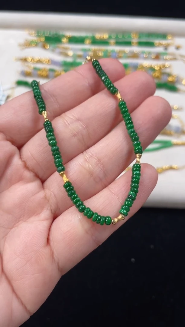 18K金镶嵌手链翡翠一条  P463