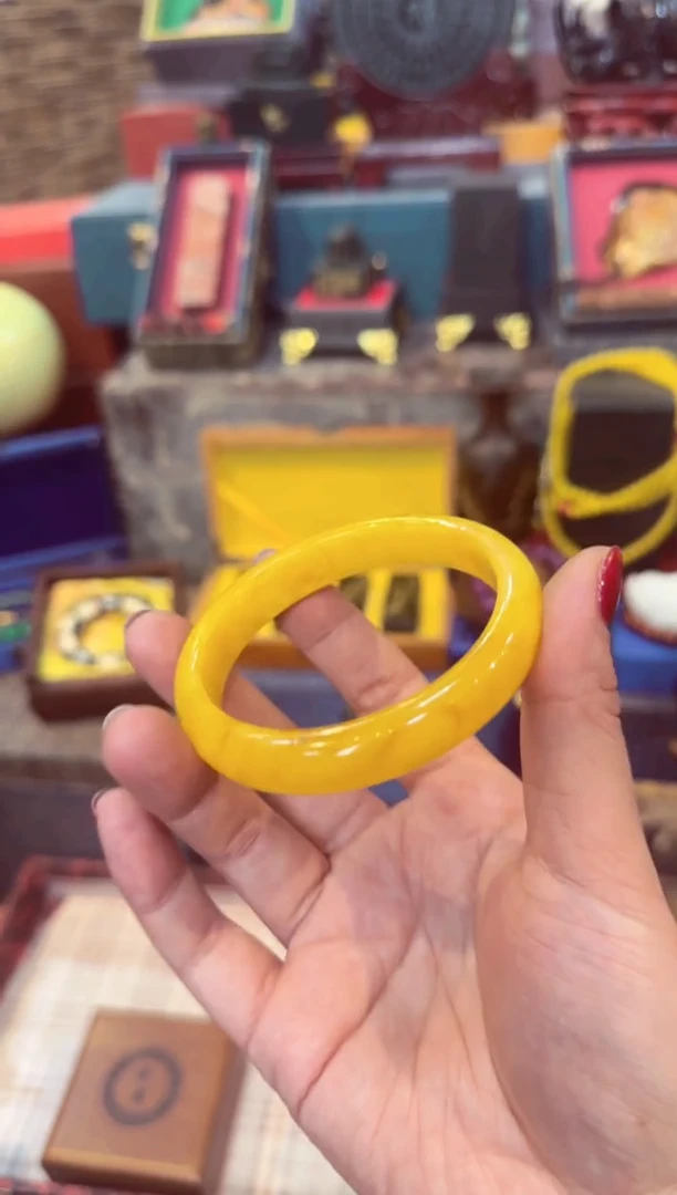 【闪购商品】蜜蜡手镯未镶嵌