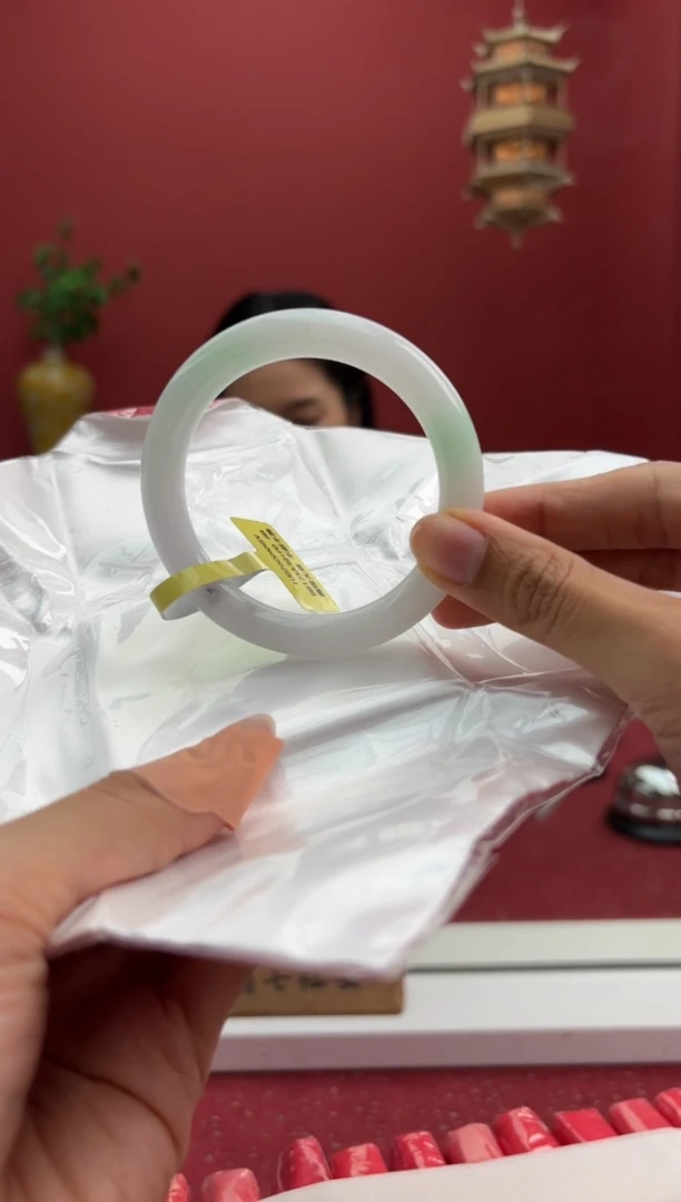 翡翠手镯（圆镯）未镶嵌1手镯