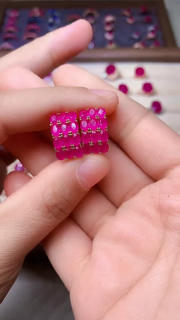 【闪购商品】红宝石耳饰银S925镶嵌0000