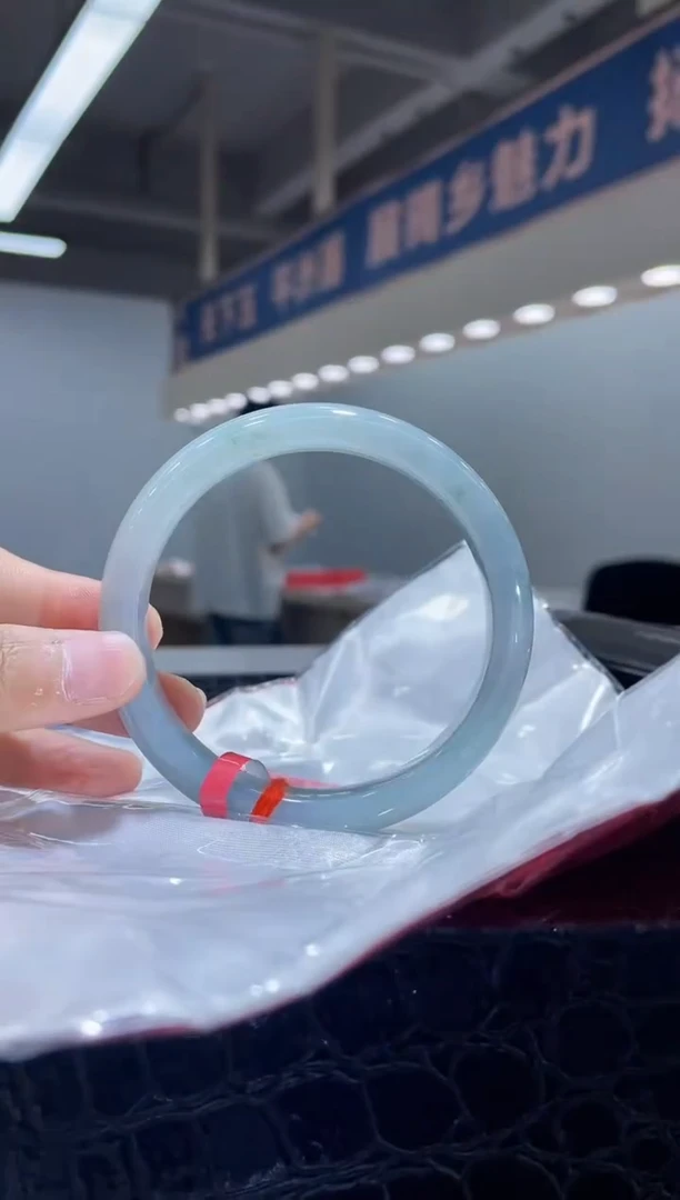 未镶嵌手镯翡翠  9