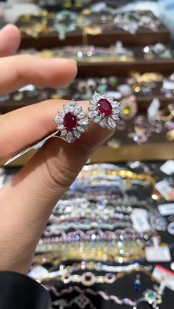 【闪购商品】红宝石耳饰银S925镶嵌耳钉