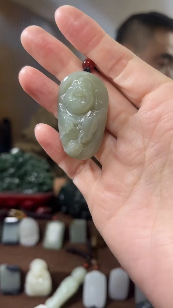 颈饰未镶嵌和田玉1