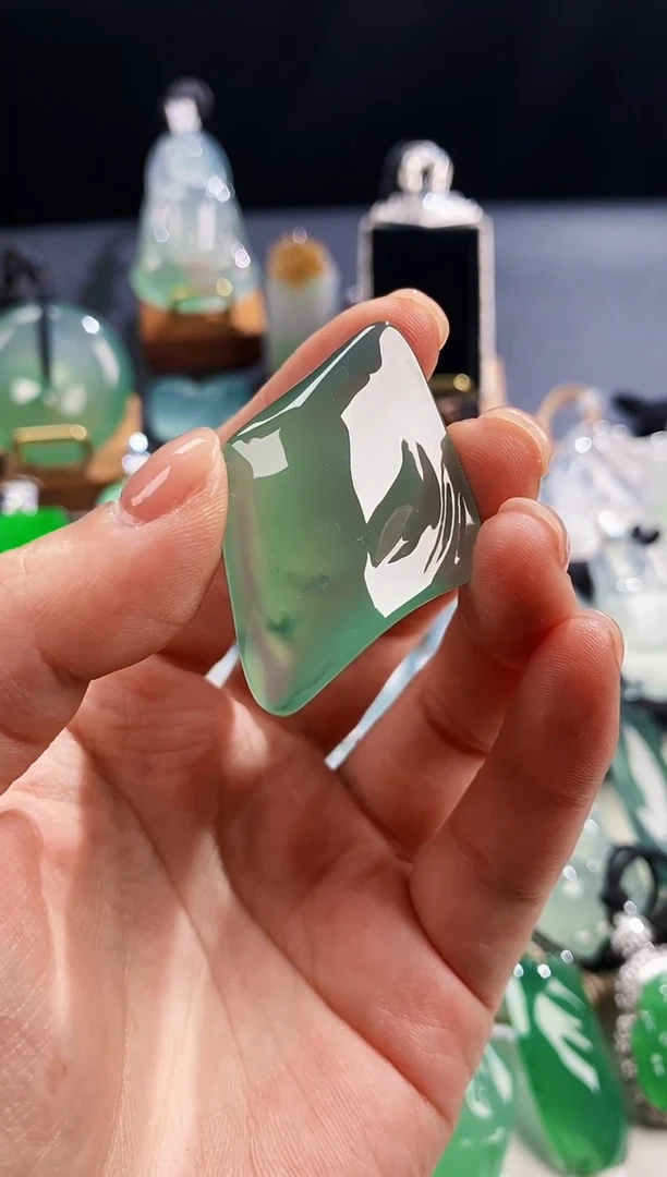 颈饰未镶嵌翡翠翡翠随行吊坠