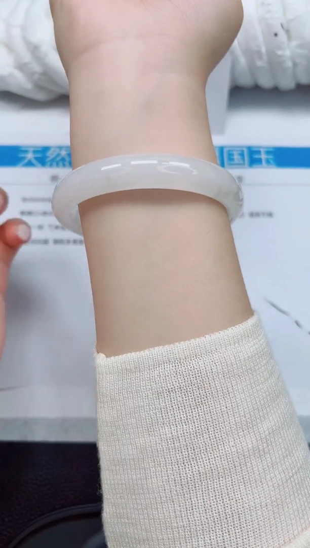 未镶嵌手镯石英质玉67-61/62