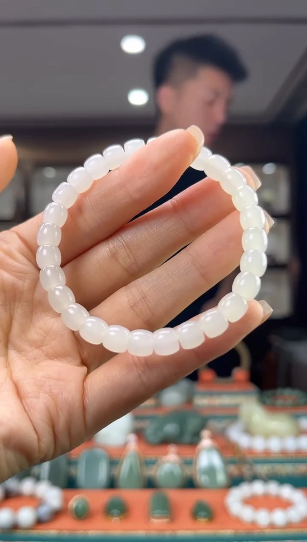 和田玉未镶嵌颈饰佩佩7mm左右