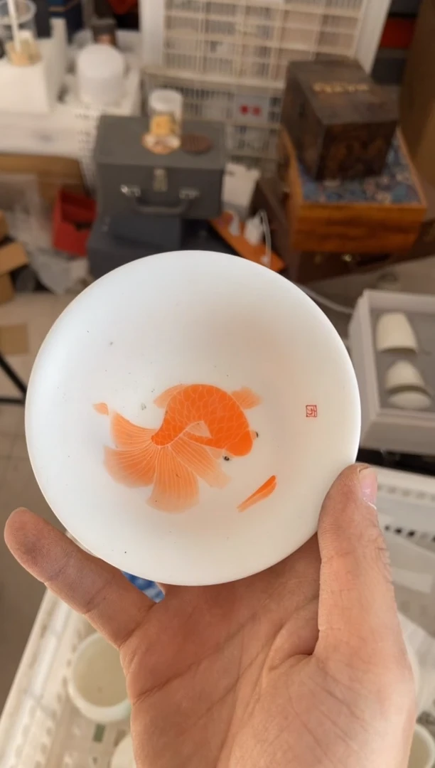 杯无运费险有瑕疵的摄影的产品有使用过的痕迹有点脏介意勿拍