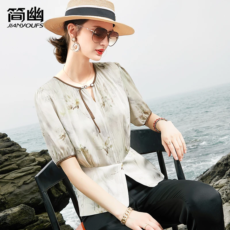 高端妈妈夏季真丝上衣2024新款中老年女装贵夫人时尚桑蚕丝小衫