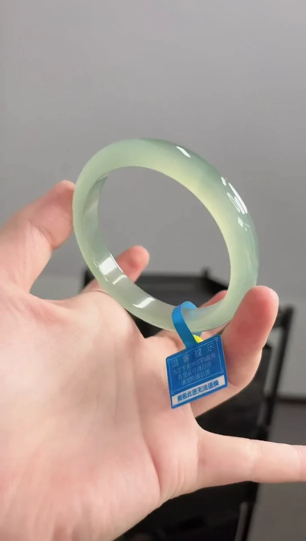 玛瑙/玉髓手镯未镶嵌62圈