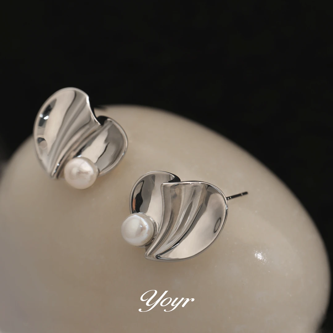 YOYR 黄铜耳饰 珠珠褶皱爱心耳钉时尚轻奢饰品简约法式小众耳环