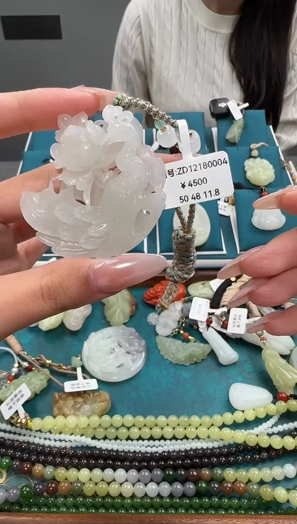 颈饰未镶嵌和田玉ZD