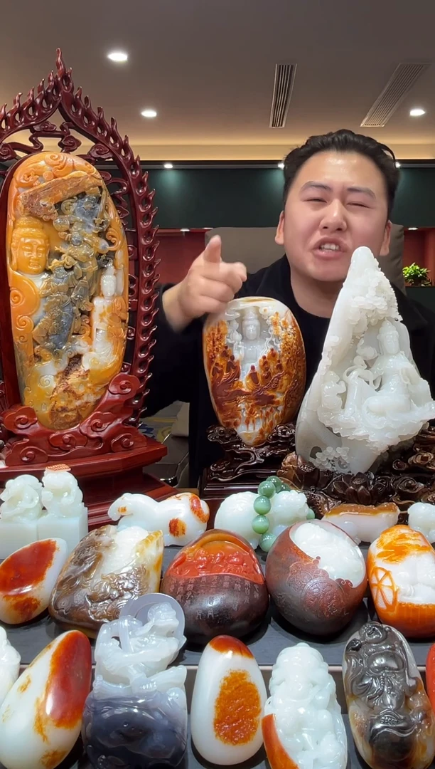未镶嵌和田玉把件人**戏和田玉
