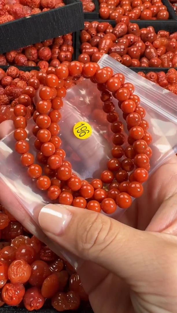 颈饰未镶嵌南红玛瑙看*闹1