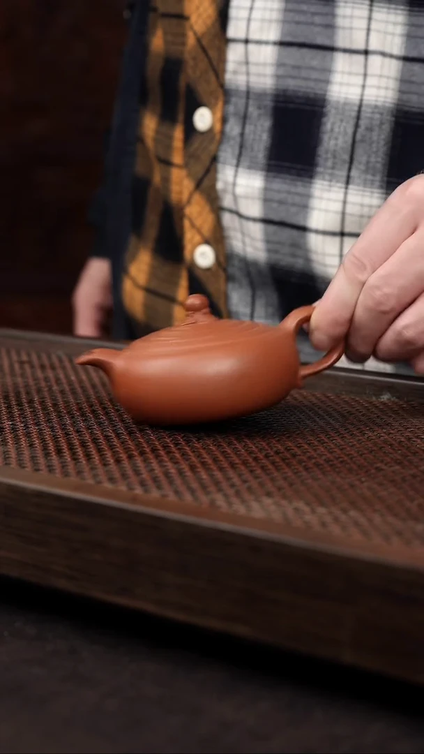 【闪购商品】紫砂茶壶红降坡水波纹壶