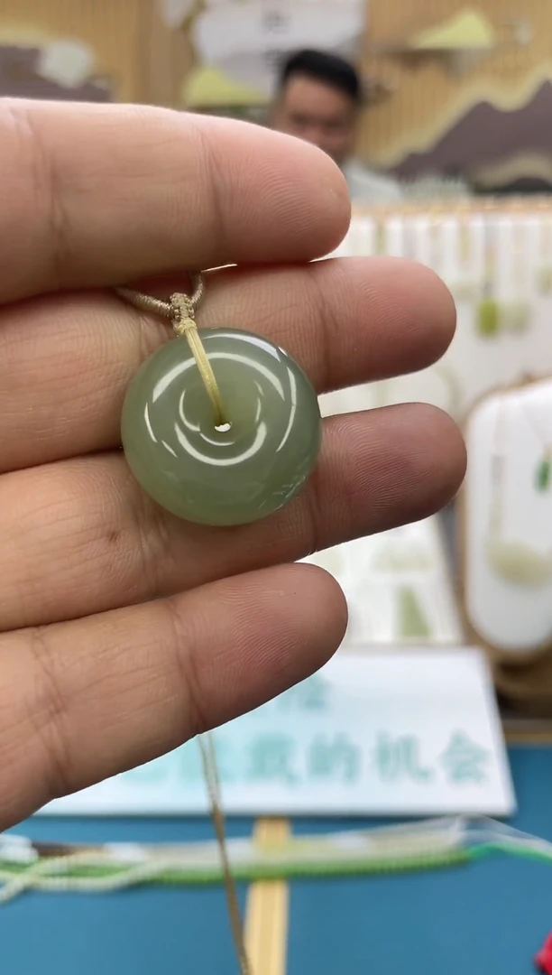 吊坠(不含链)未镶嵌和田玉约卡23mm平安扣