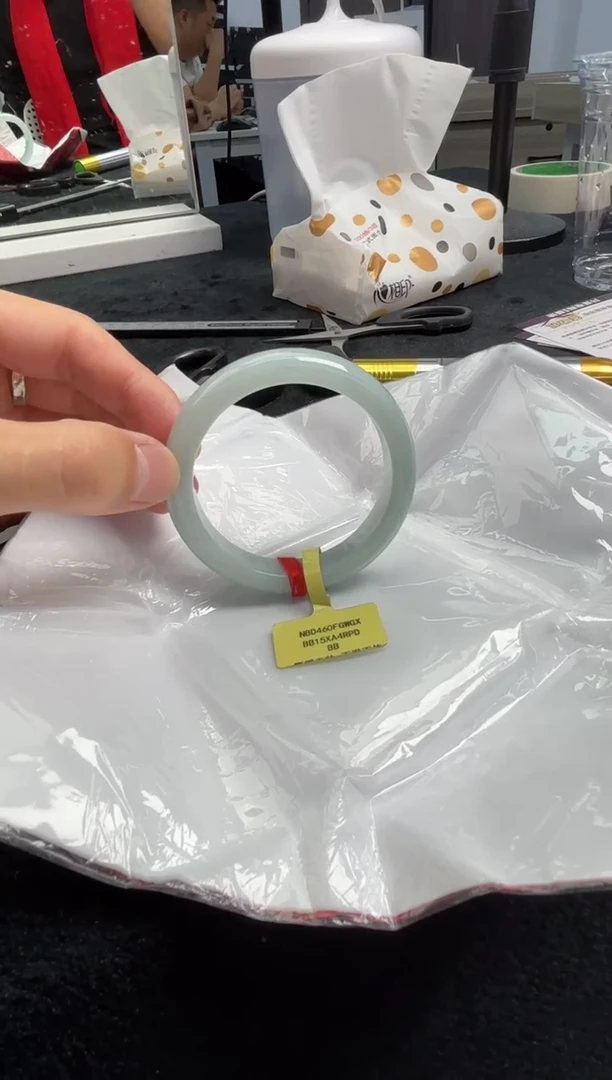 未镶嵌手镯翡翠翡翠手镯1