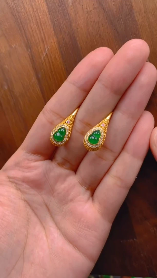 翡翠银S925镶嵌耳饰葫芦耳饰