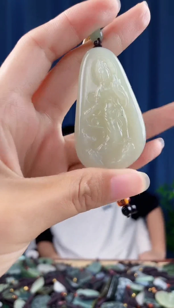 未镶嵌和田玉挂件拍一发一，多样性发货