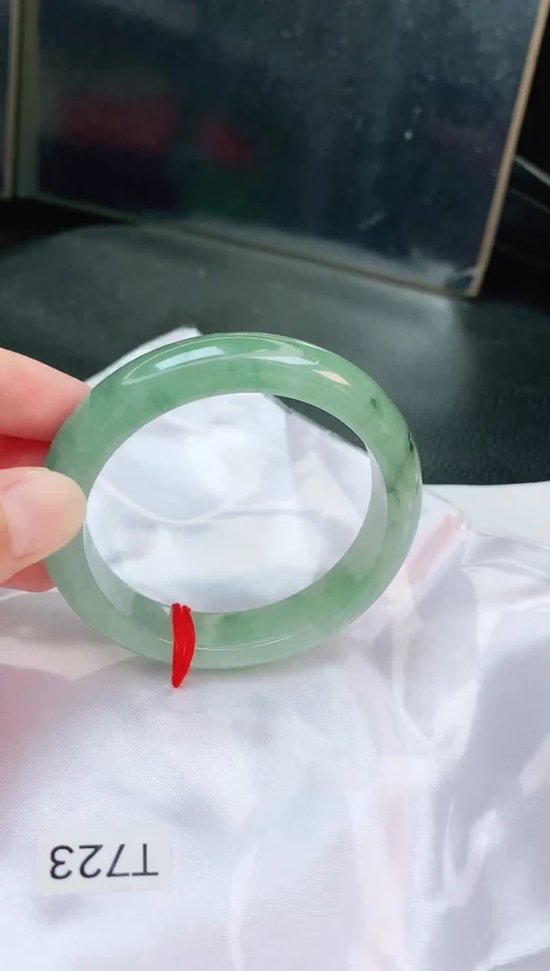 翡翠手镯未镶嵌缅甸天然A货手镯