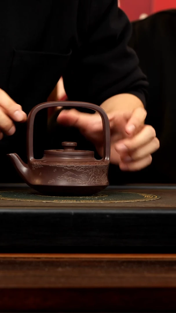 【闪购商品】紫砂茶壶YJB 题壁  黑墩头 350cc