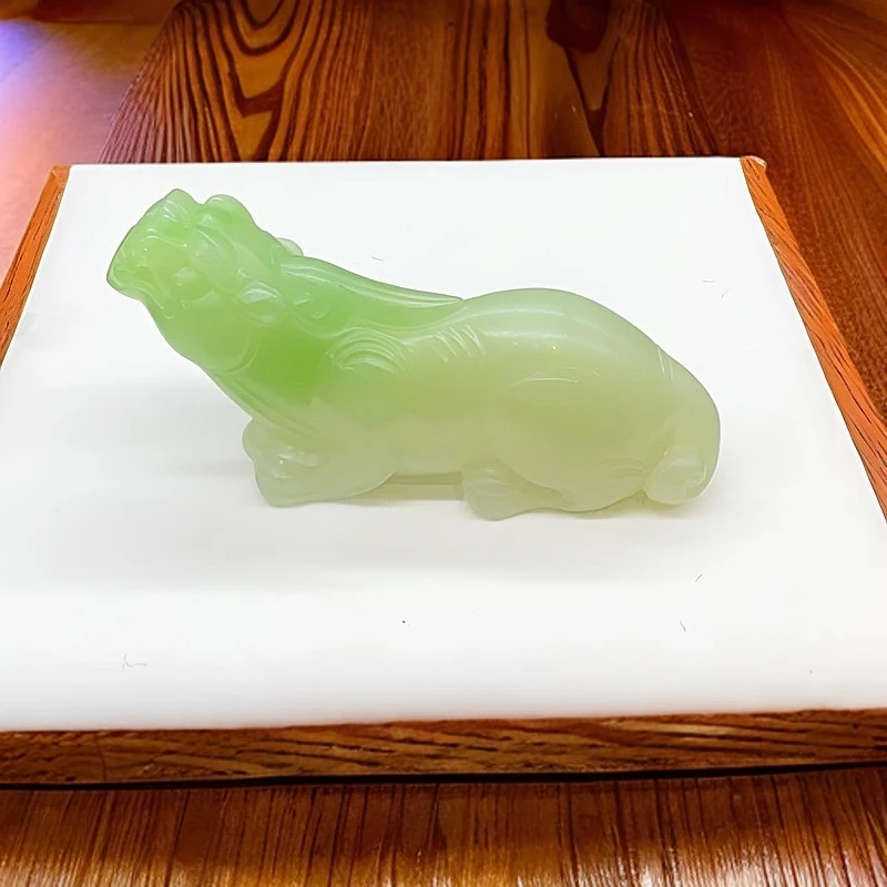 和田玉翠青抬头貔貅兽挂件吊坠饰品项链饰品首饰