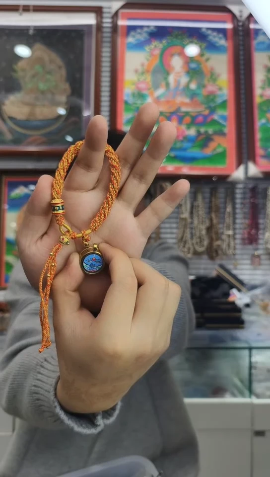 吊坠纯手绘唐卡（不退不换）黄手绳+虚空眼睛