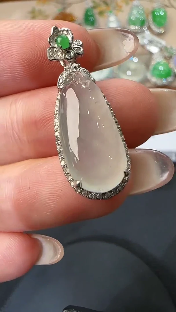 翡翠18K金镶嵌吊坠(不含链)16