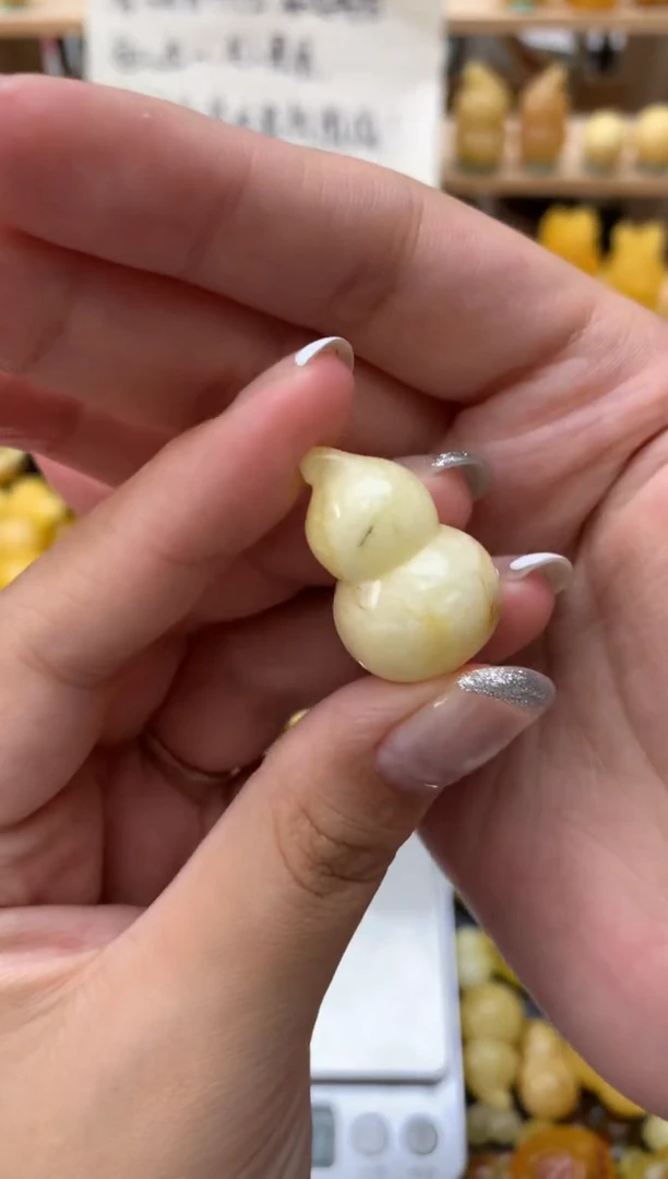 琥珀未镶嵌珠宝奇石133琥珀蜜蜡微瑕