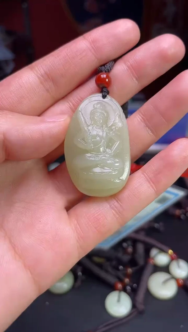 颈饰未镶嵌和田玉3