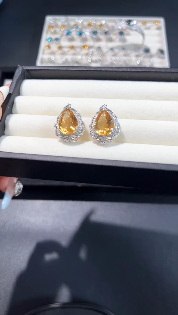 吊坠(不含链)银S925镶嵌水晶90d多样性发其一【1个】
