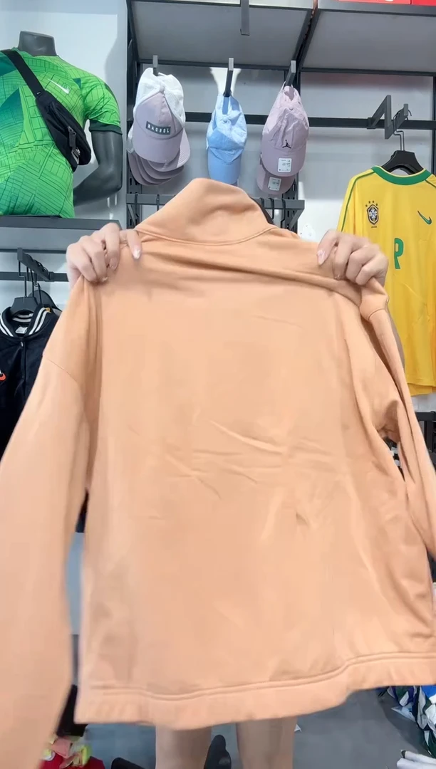 1745编码 耐克卫衣服饰过款为准 尺码M