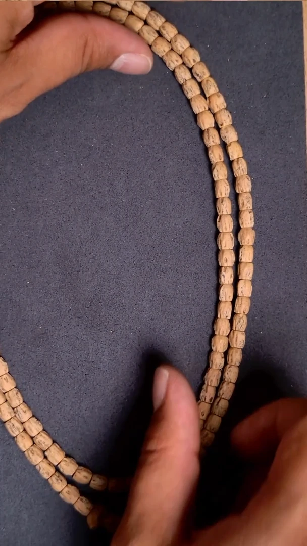 柏香籽/百香籽吊坠d6019 长腿脖挂6.5*5mm左右