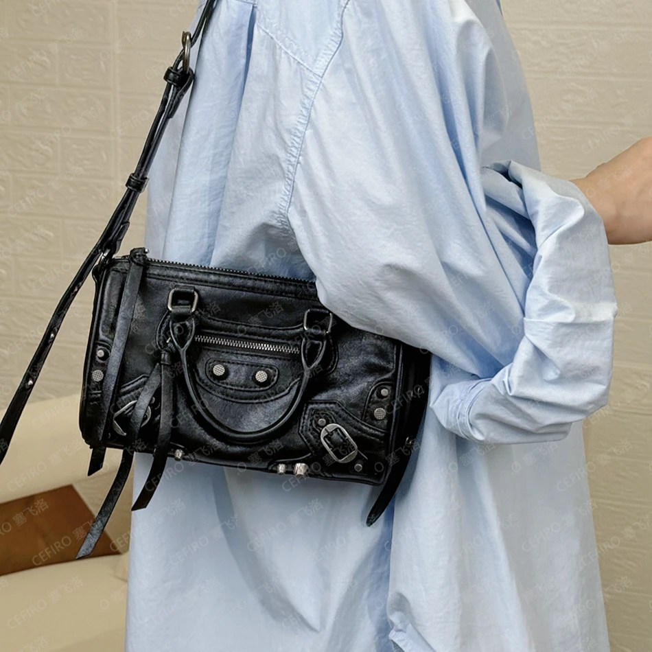 塞飞洛CEFIRO 爆裂复古油蜡牛皮机车包时尚单肩斜跨手提包 843