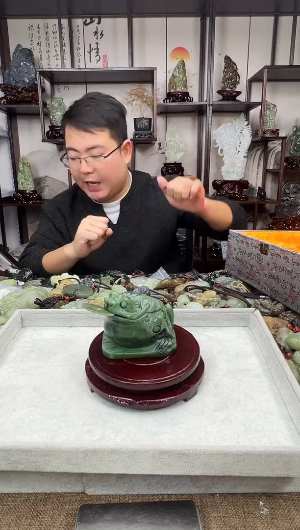 未镶嵌和田玉摆件1