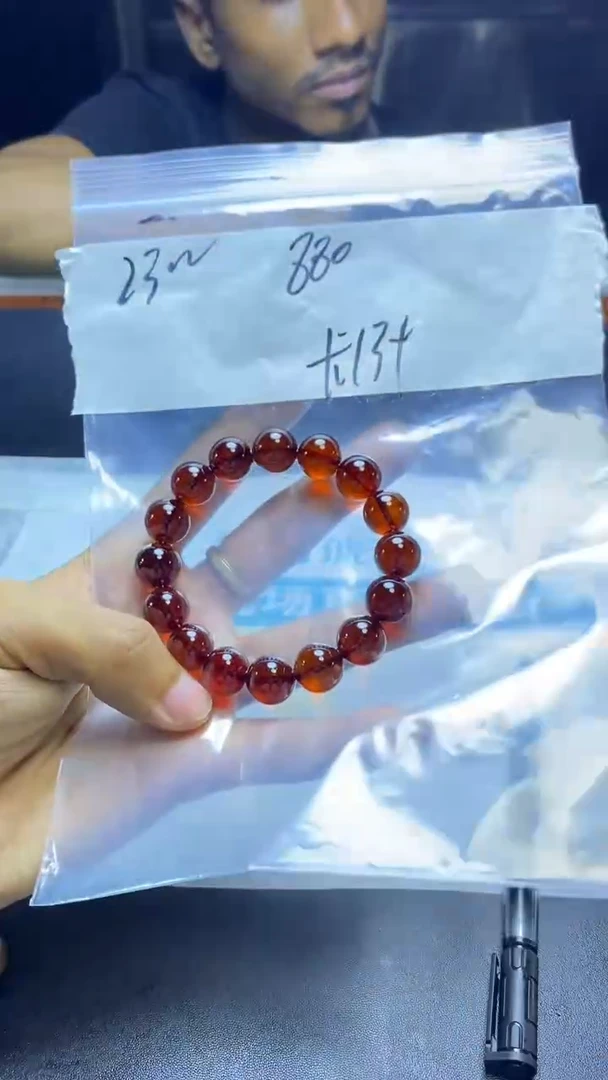 未镶嵌琥珀手串8888